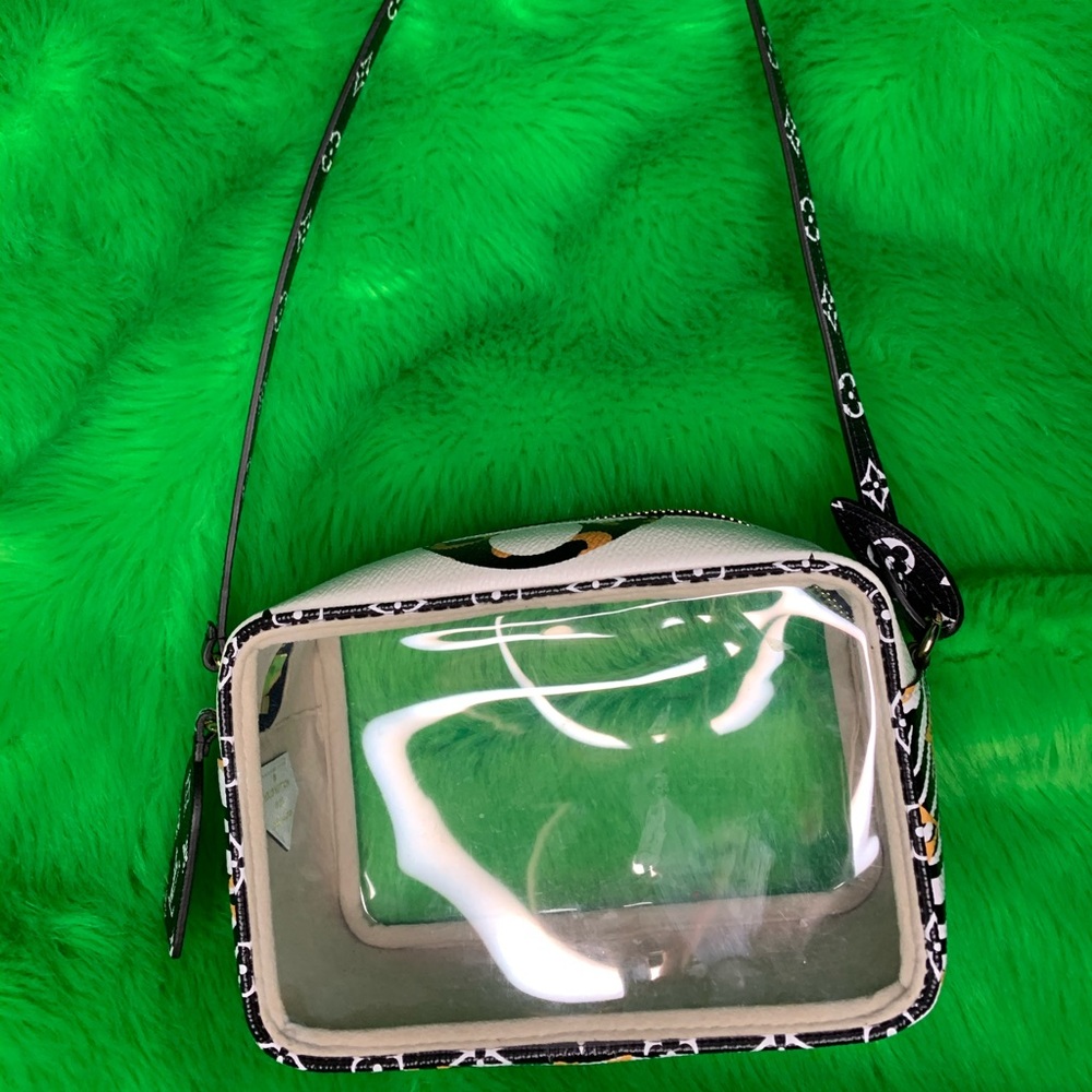LOUIS VUITTON Beach Pouch limited ed! - Picture 1 of 5